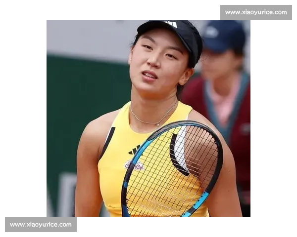 郑钦文三连胜横扫世界第一！王欣瑜草地爆发，中国德比悬念升级